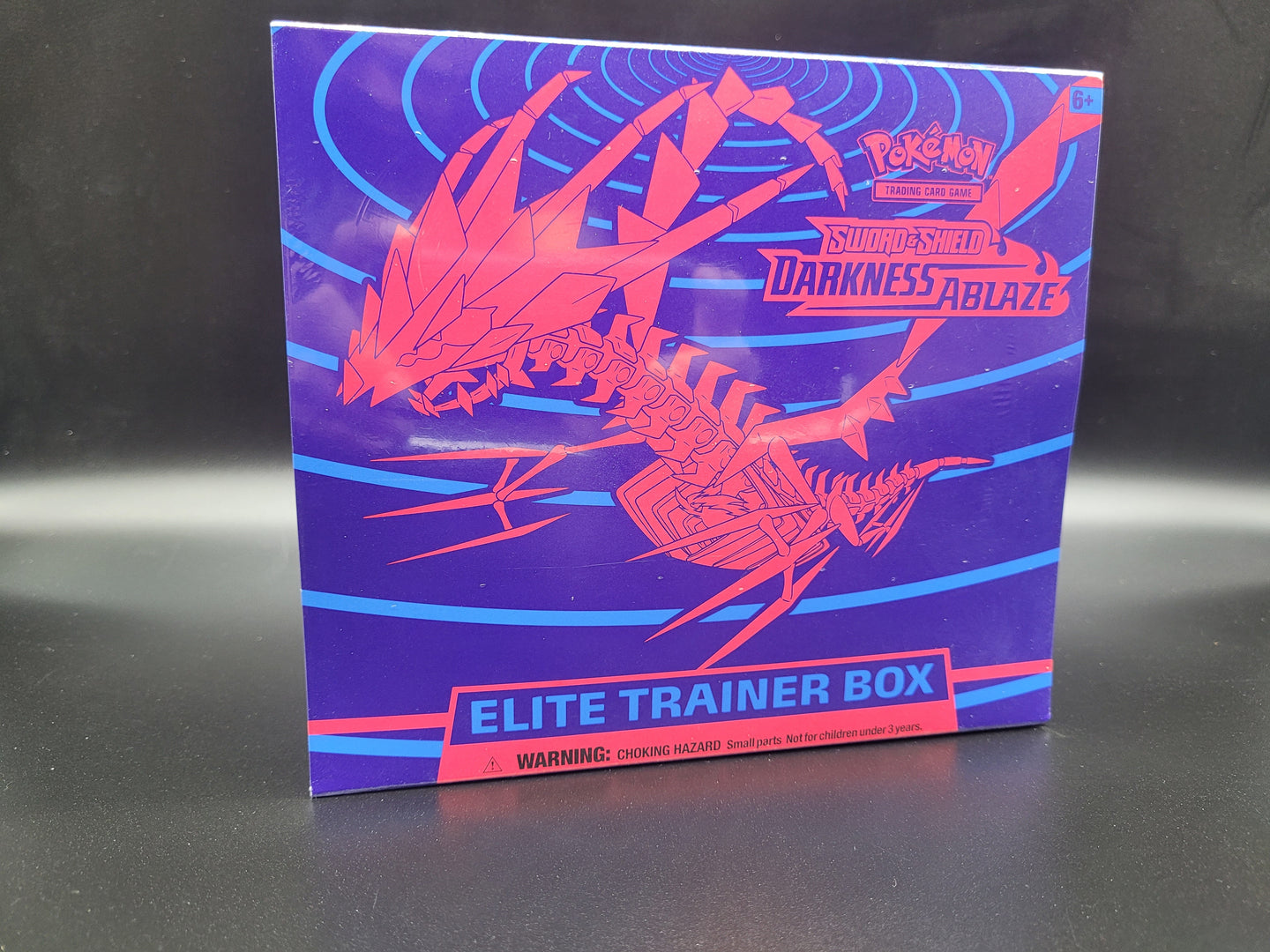 Darkness Ablaze Elite Trainer Box